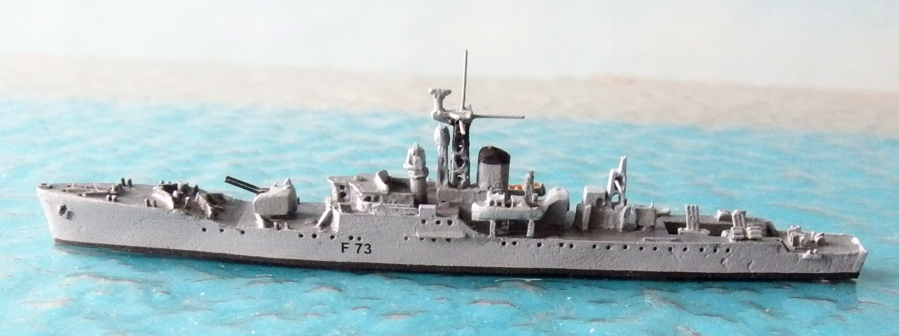 01 - ALk 339 - A - HMS Eastbourne F73